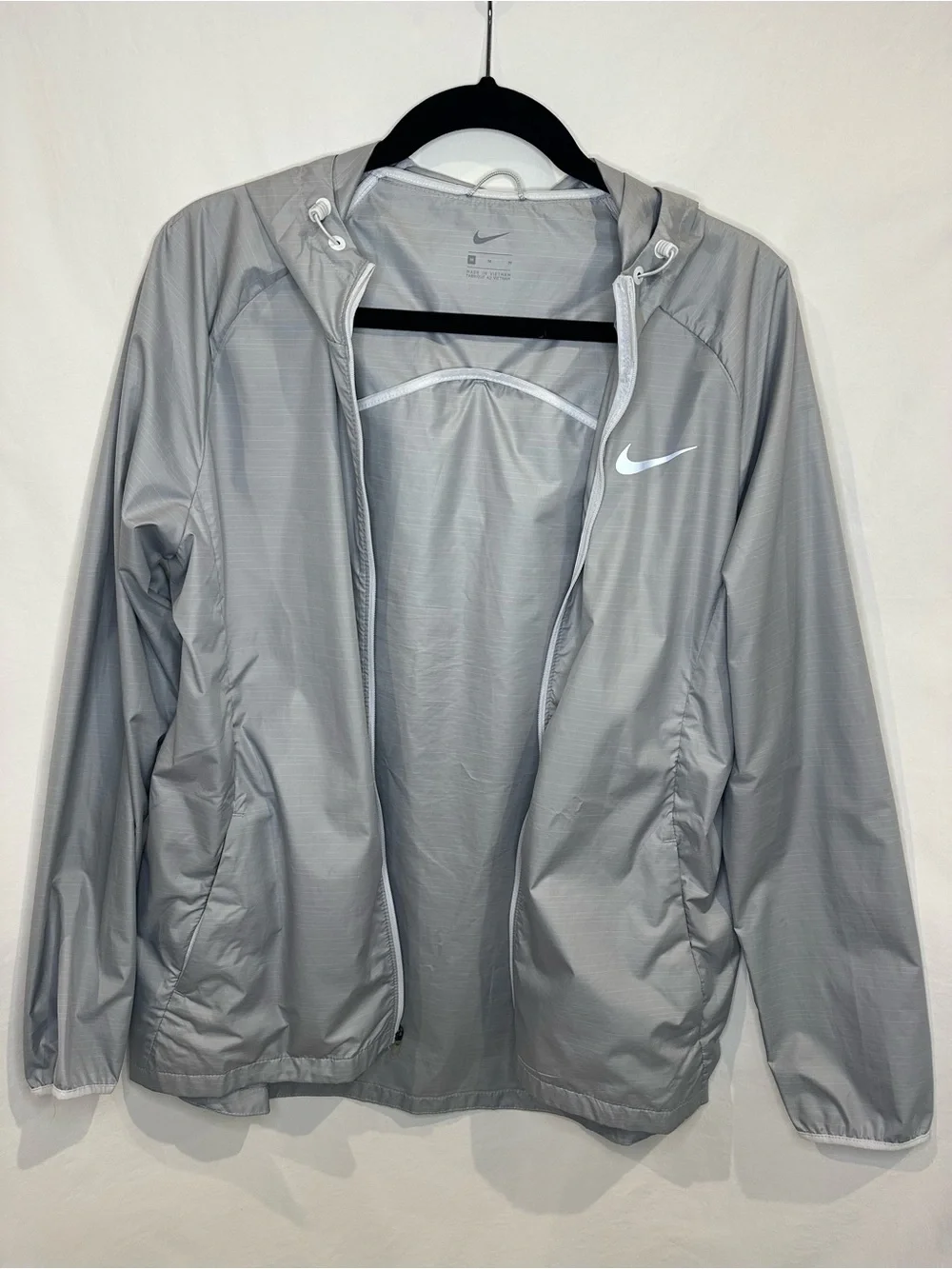 Nike Light Gray Women's Hooded Windbreaker Jacket